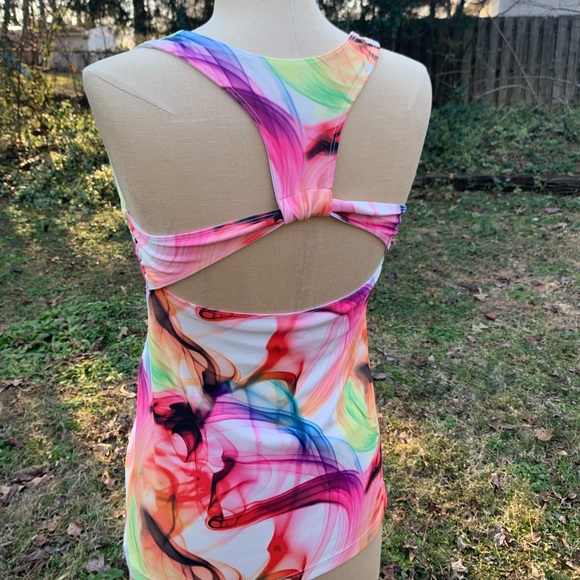 Old Navy Rainbow Smoke Athletic Top - Picture 7 of 8